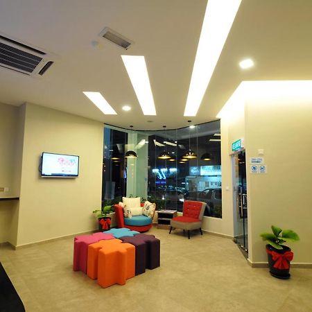 U Design Hotel Mentakab Mentekab Esterno foto
