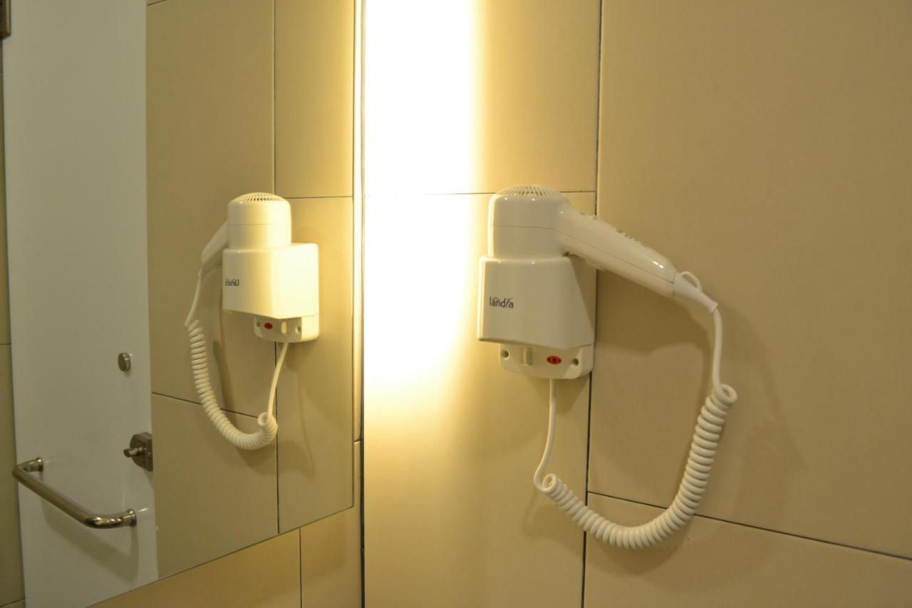 U Design Hotel Mentakab Mentekab Esterno foto